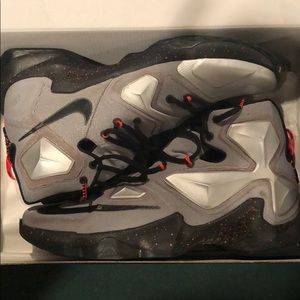 LeBron 13 size 11